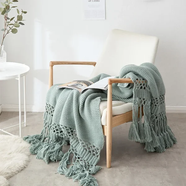 REGINA Brand Tassel Hollow out Bed Flag Runner Fluffy Weighted Chunky Knit Throw Blanket Home Decorative Transform your home with Tassel Hollow-Out Bed Runner & Chunky Knit Throw combo. Crafted for comfort and style, elevate your space with unmatched luxury.