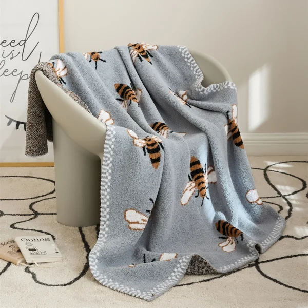 REGINA Kawaii Bee Pattern White Spot Edge Blanket Super Soft Cozy Chic Home Decor Bed Sofa 1 Elevate comfort on the go with Regina Kawaii Bee Pattern White Spot Edge Blanket. Cozy, chic, and perfect for home or travel.