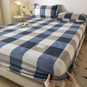 Warm Plush Fitted Sheet Elastic Mattress Cover Velvet Bed Cover Full Set Winter Soft Family Double 4