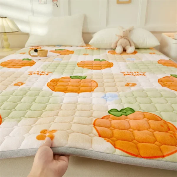 Cute Milk Velvet Cartoon Mattress Foldable Soft Bed Sheet Fall Winter Warm Student Dormitory Bedroom Quilted 5 Stay warm and cozy in your student dormitory with this Cartoon Foldable Mattress Back to School. Perfect for fall and winter, it provides softness and warmth to enhance your dormitory bedroom during the colder months.