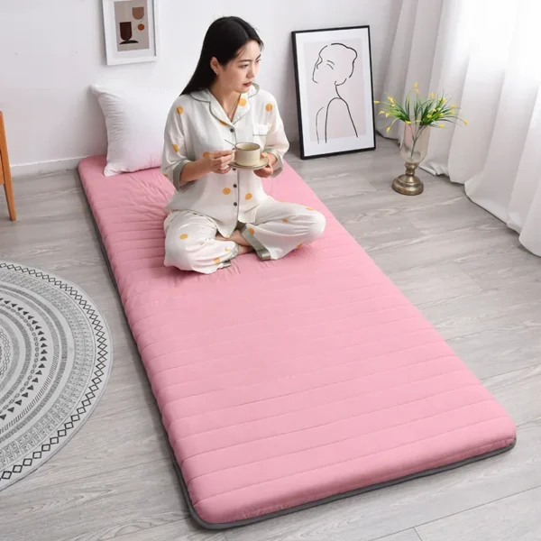 Student Mattress Single Dormitory Soft Mattress Household Sponge Mattress Folding Floor Sleeping Mattress Tatami Rental Bedding 4 Ensure a comfortable sleep in your student dorm with this soft mattress. Made from high-quality sponge material, it's perfect for floor sleeping and can be easily folded for storage.