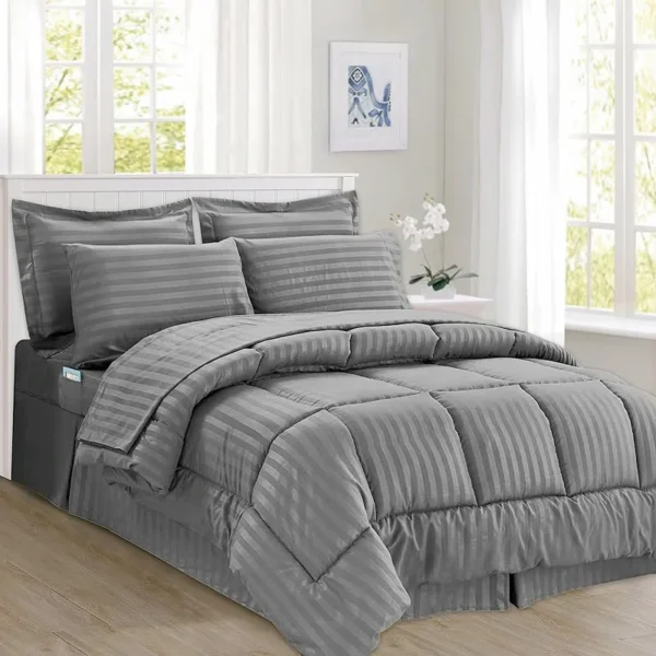 2 3pcs Fashion Luxury Comforter Pillowcases Set Grey Stain Stripe Quilted All Seasons Bedding Soft Warm Upgrade your bedding with our Fashion Luxury Comforter Set in Grey Stripe Quilted design. Perfect for all seasons, this set offers soft warmth and skin-friendly comfort for a restful night's sleep. Elevate your bedding effortlessly.